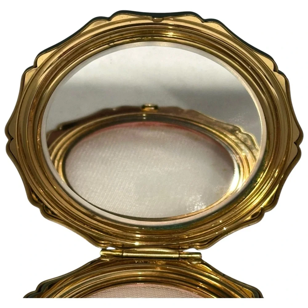 Vintage Compact Stratton England Black GoldTone Butterflies Lilies Pat.764125 - Picture 6 of 10